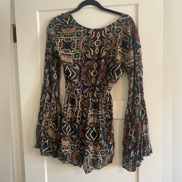 Romper - Picture 2 of 3